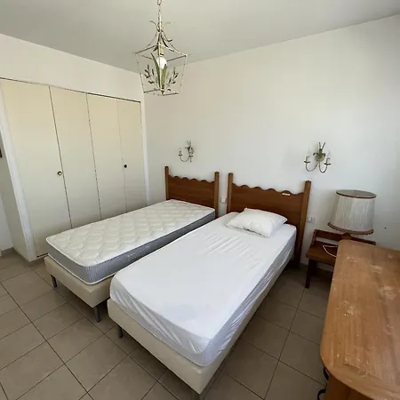 L'artimon - 2 Etoiles Face Parking *
