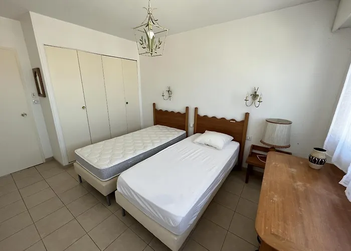 L'artimon - 2 Etoiles Face Parking *